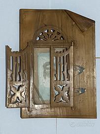 Retablo di arte sacra antica