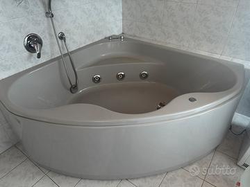 Vasca idromassaggio