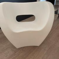Poltrona in plastica di disegn