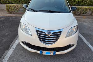 Lancia Ypsilon 1.2 gold 