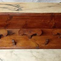 Attaccapanni in legno per taverna