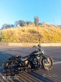 Harley-Davidson Softail Street Bob - 2018