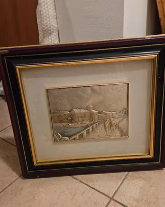Quadro con lastra a sbalzo in argento laminato