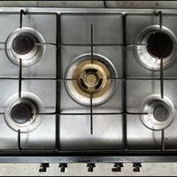 Piano Cottura A Gas 5 Fuochi Smeg