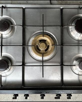 Piano Cottura A Gas 5 Fuochi Smeg