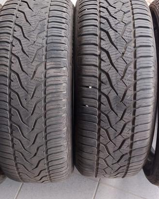 Quartaris 5 215/55 R17 W XL 4 stagioni