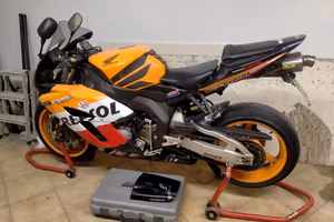 Honda cbr 1000rr
