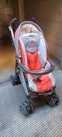 Passeggino e cicchetti con base auto
