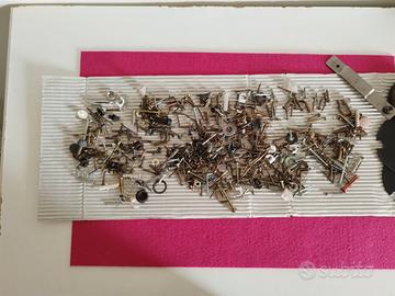 Lotto Minuterie Metalliche Miste