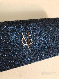 Portafoglio capiente