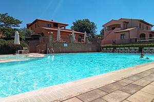 Appartamento con piscina
