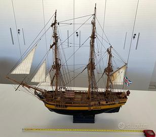 Splendido modellino navale-HMS Bounty (scala 1:54)