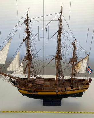 Splendido modellino navale-HMS Bounty (scala 1:54)