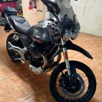 Moto Guzzi V85 TT - 2024