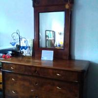 comò antico in mogano con specchiera 