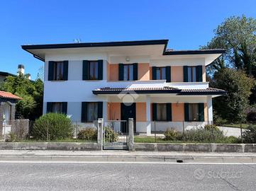 VILLA SINGOLA A CAMPONOGARA