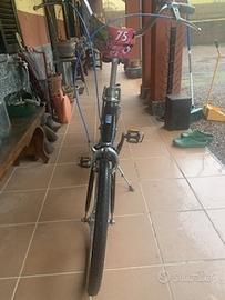 Graziella riverniciata  completamente  restaurata