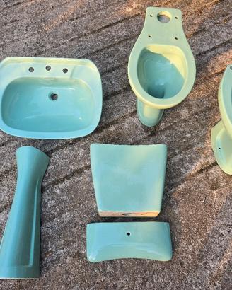 Sanitari bagno vintage verde 