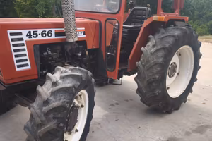 TRATTORE  FIAT 45-66-DT
