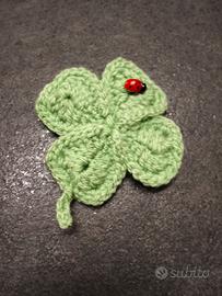 quadrifoglio all' uncinetto fatto a mano 