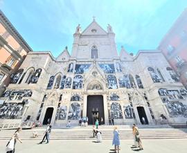 2 LOCALI A NAPOLI