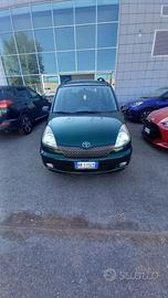 TOYOTA Yaris Verso 1.3i 16V cat Sol