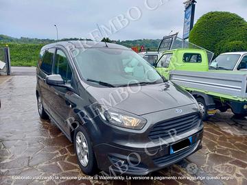 Ford tourneo courier