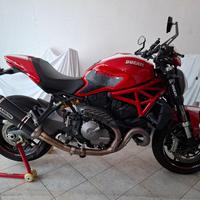 Ducati Monster 821 +
