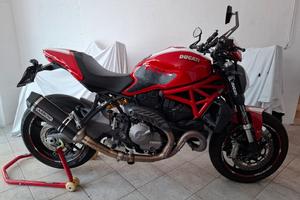 Ducati Monster 821 +