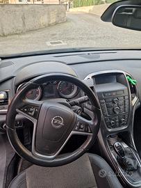 opel astra 2010