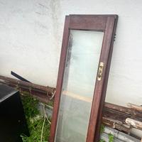 Porte e infissi in noce