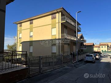 Secondo piano panoramico con balcone