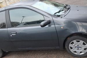 FIAT PUNTO 1,2 NEOPATENTE