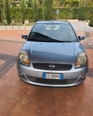  Ford fiesta unico ptoprietario solo km 60000