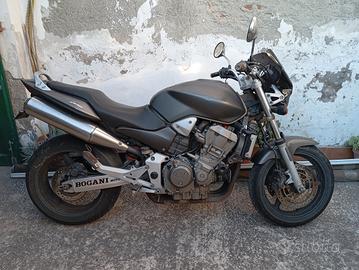 moto Honda Hornet 900