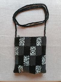 Borsa a tracolla con perline