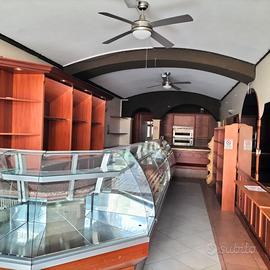 Smantellare arredi panetteria