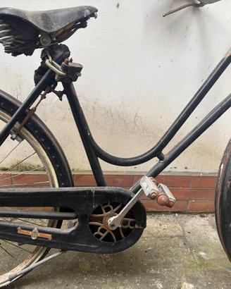 Bicicletta d'epoca con freni a bacchetta