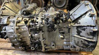 CAMBIO RENAULT PREMIUM 250 FS 8209 A Y08077