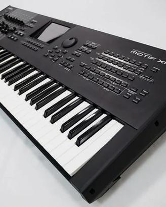 YAMAHA MOTIF XF6 + supporto + sgabello