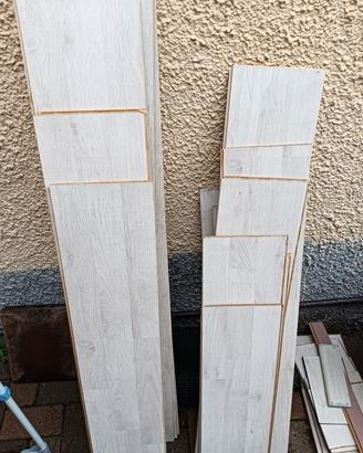 pavimento in listelli PVC 