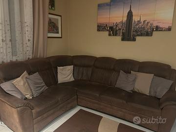 Divano angolare marrone