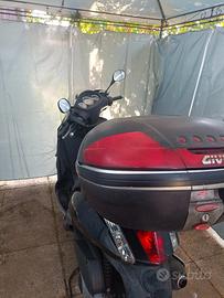 Peugeot Geopolis 300 - 2013