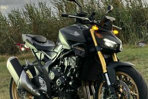 Honda CB 1000 Hornet SP (sinistrata)