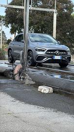 Mercedes-Benz GLA 180 AMG Line Premium Plus