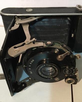Macchina fotografica NAGEL VOLLENDA del 1934