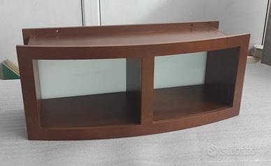 Vetrine sospese in legno con retro in vetro