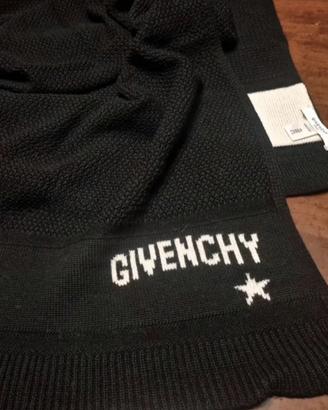 grande scialle nuovo Givenchy in lana 