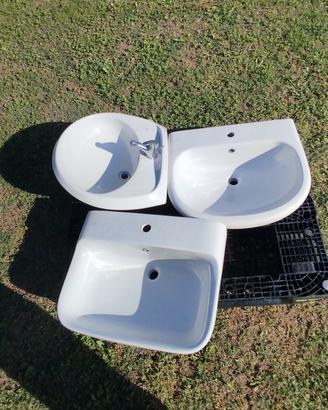 Stock Sanitari Lavandini in Ceramica con Colonne