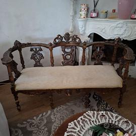 Divanetto del 1800 con poltroncine